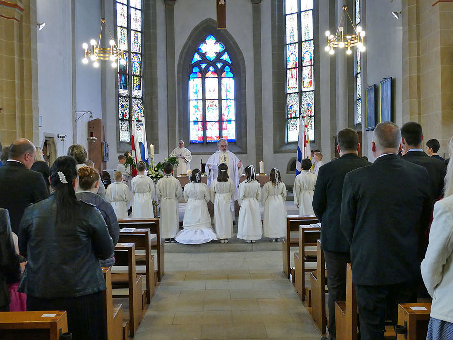 Feier der 1. Heiligen Kommunion in Sankt Crescentius (Foto: Karl-Franz Thiede)